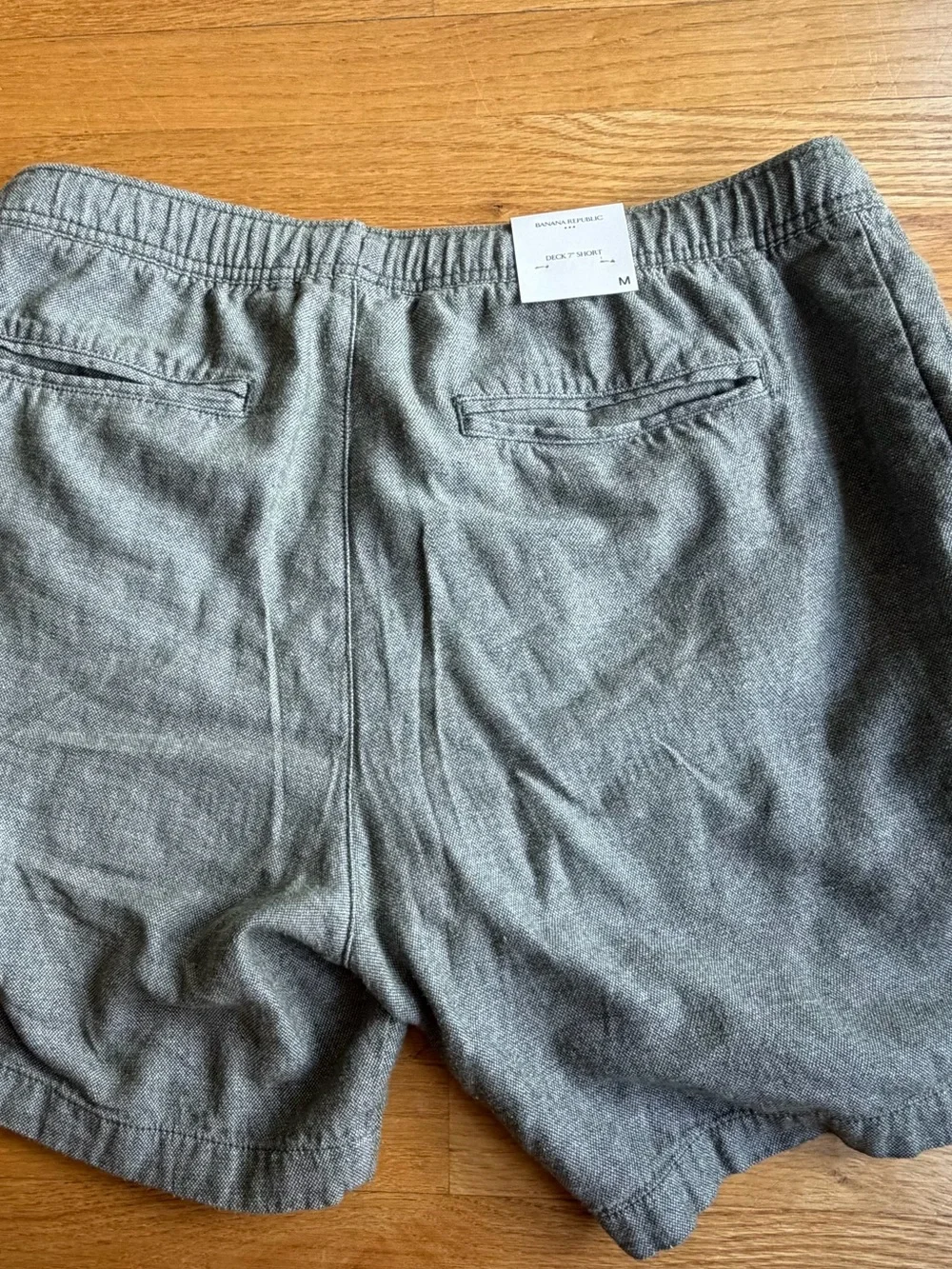 Men’s Banana Republic green linen blend deck shorts size medium NWT